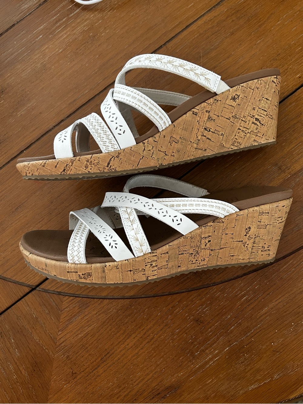 Skechers white wedge sandals